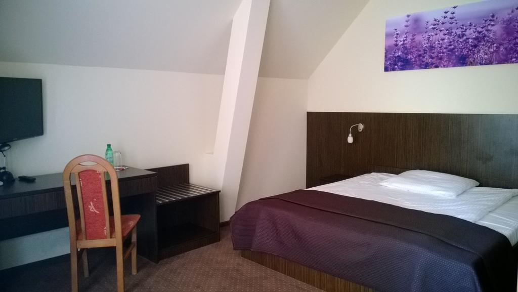 Yuca Hotel Лодз Стая снимка