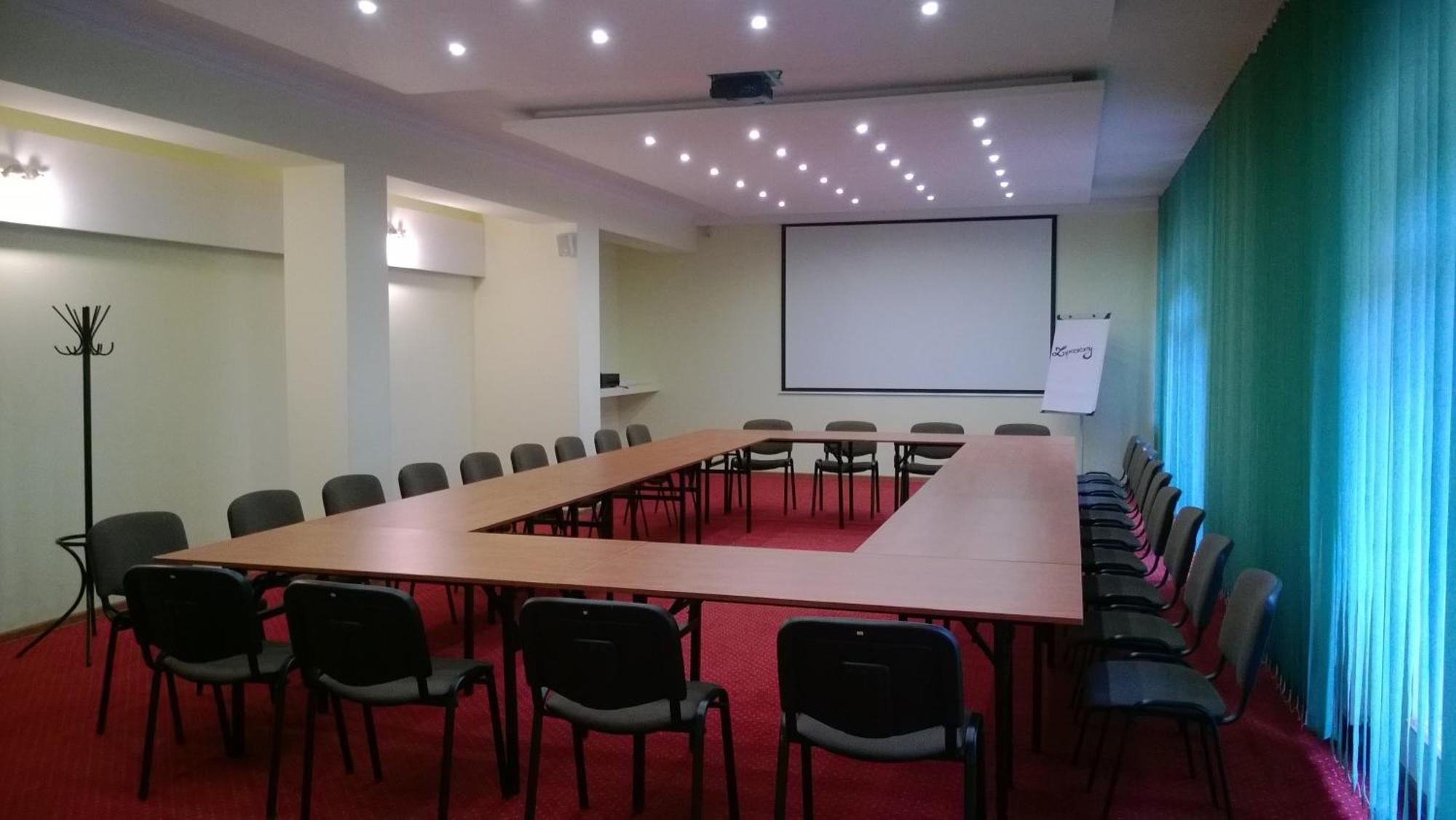 Yuca Hotel Лодз Екстериор снимка