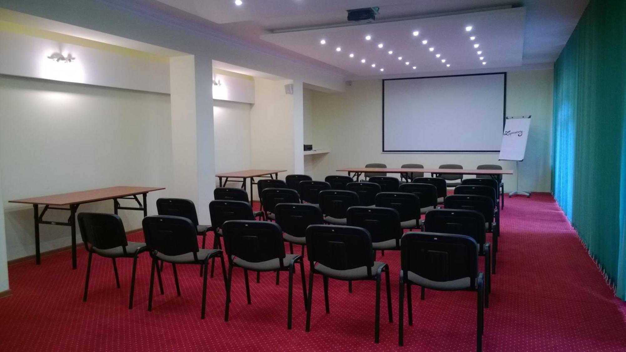 Yuca Hotel Лодз Екстериор снимка